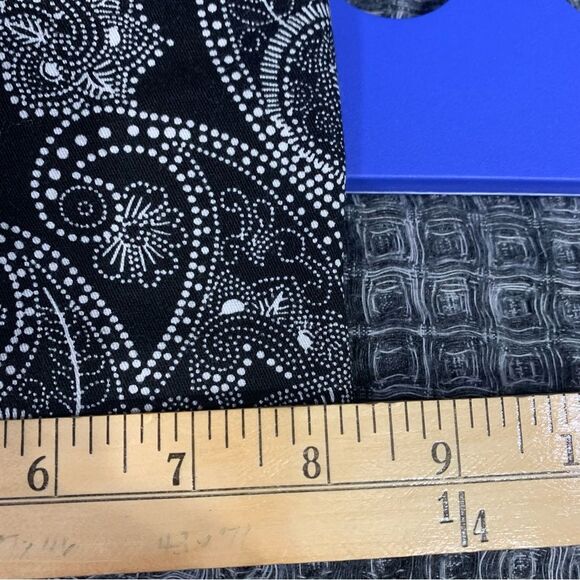 Pantology Women's Black & White Paisley Cropped Pants Size 8 #695 - Picture 6 of 9